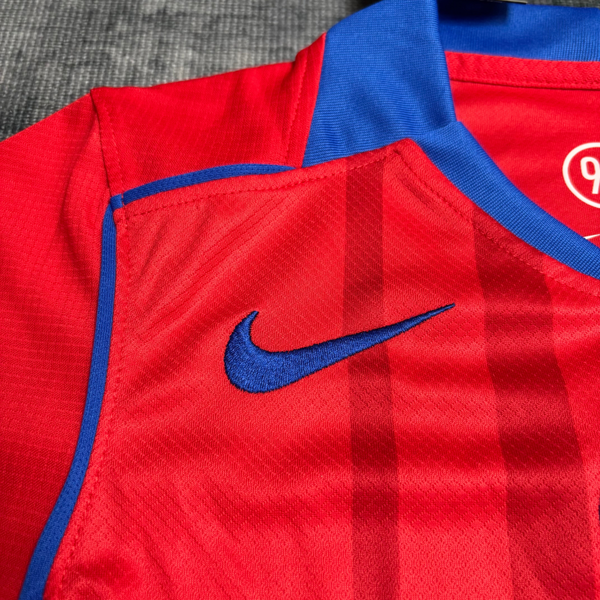 Kit infantil del Paris Saint-Germain FC (PSG) III 25/26