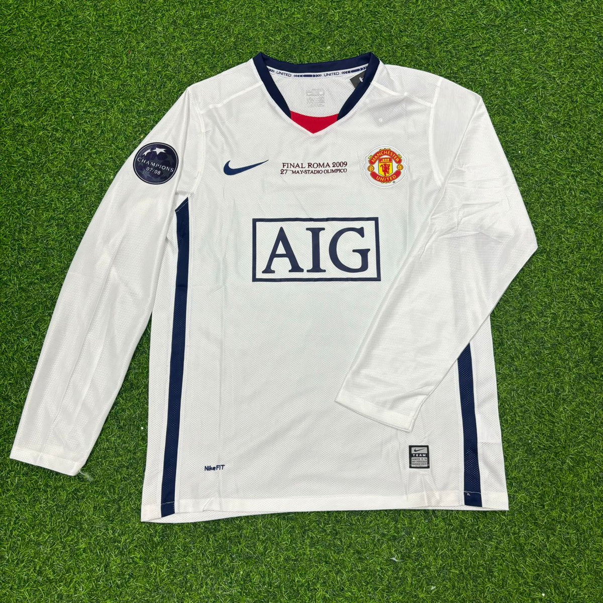 Cristiano Ronaldo Manchester United 2009 CL Final White Long-Sleeve Retro Football Shirt