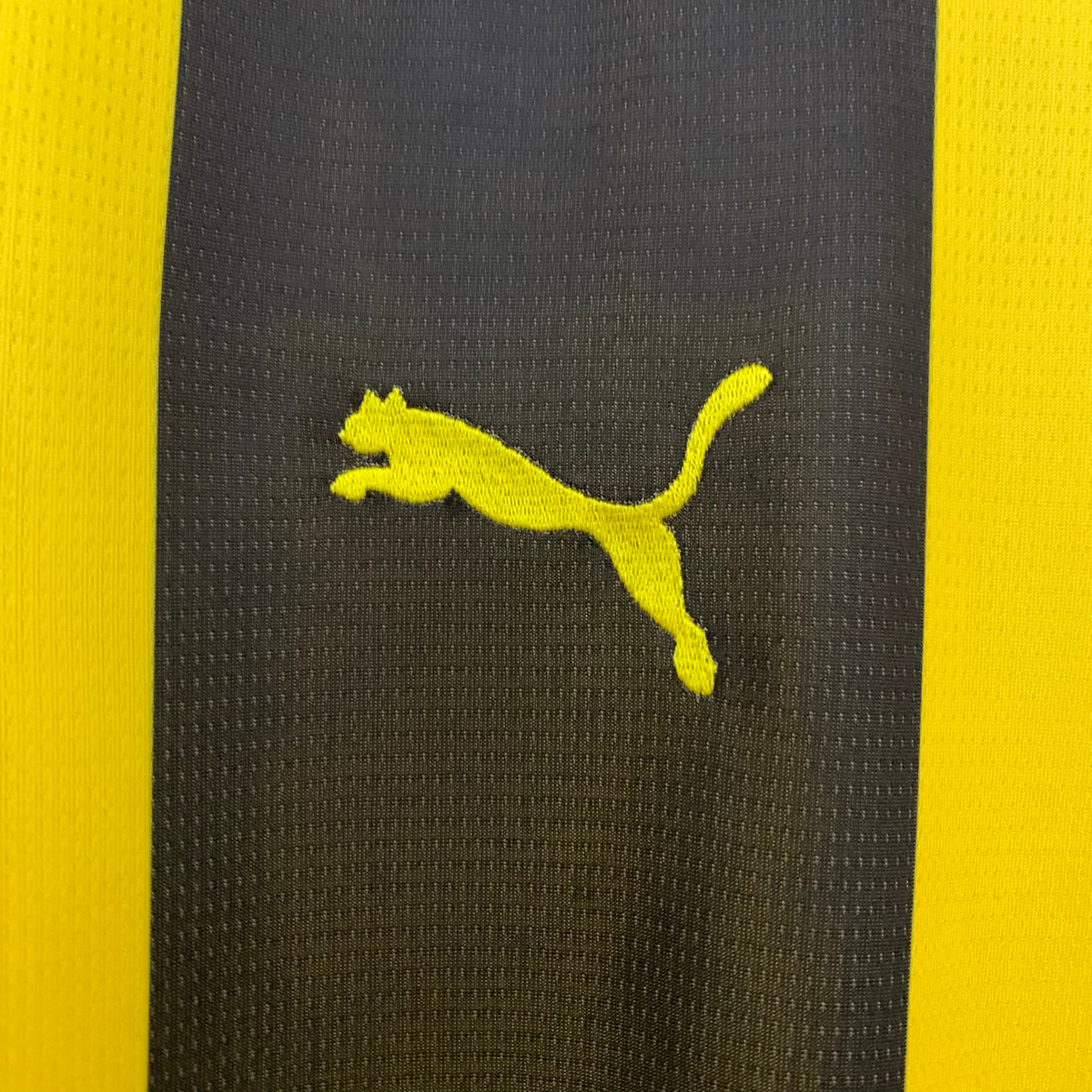 Camiseta Peñarol Local 25/26 Versión Fan 