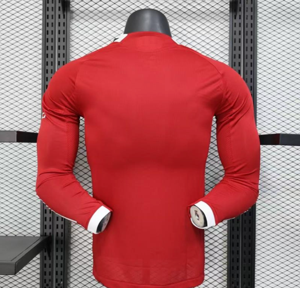 Liverpool Home Player Jersey 2025/26 - Long Sleeve