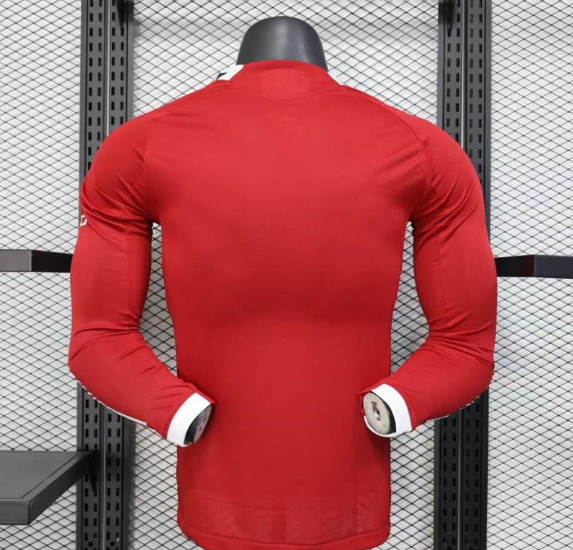 Liverpool Home Player Jersey 2025/26 - Long Sleeve