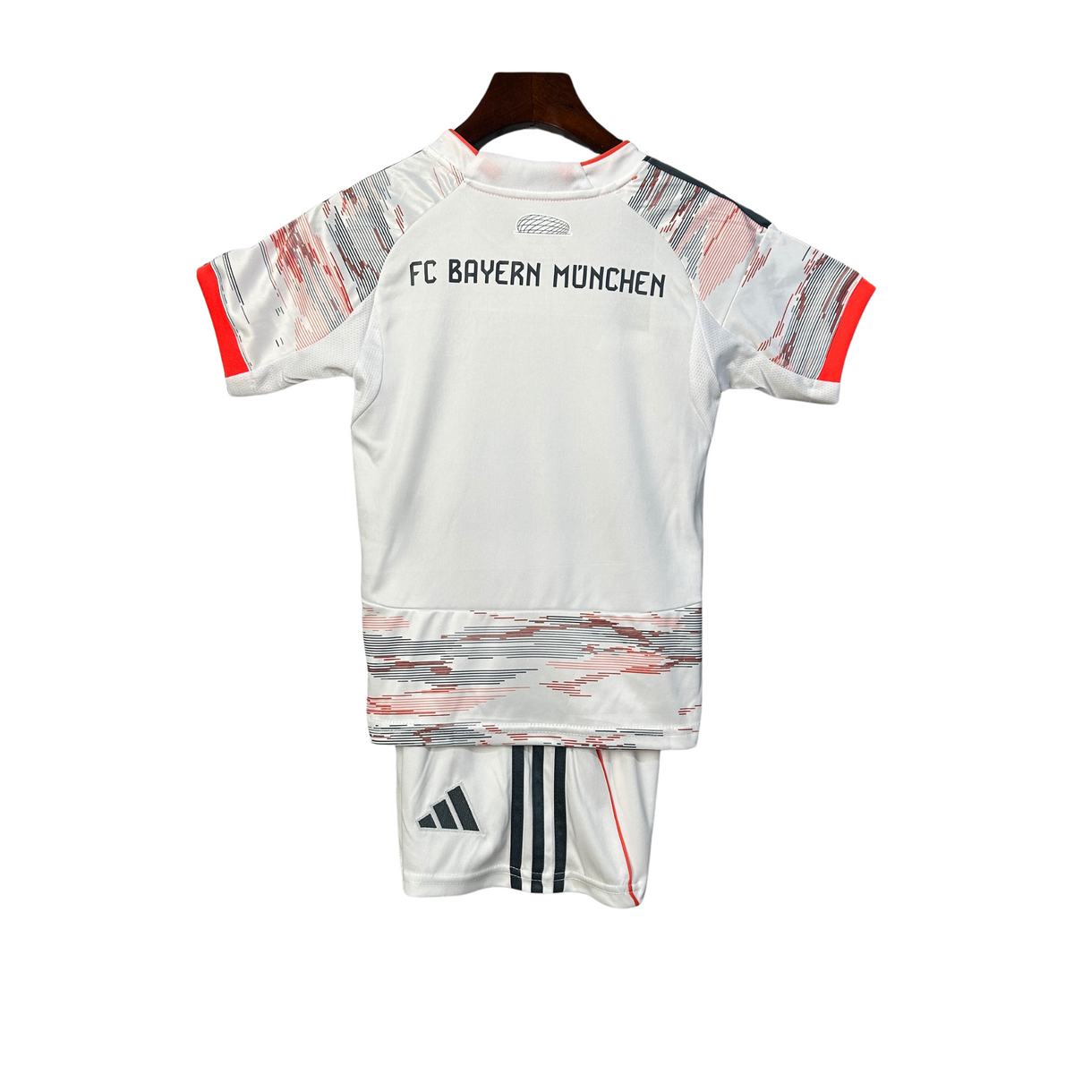 Kit Bayern Munich II 25/26 Infantil