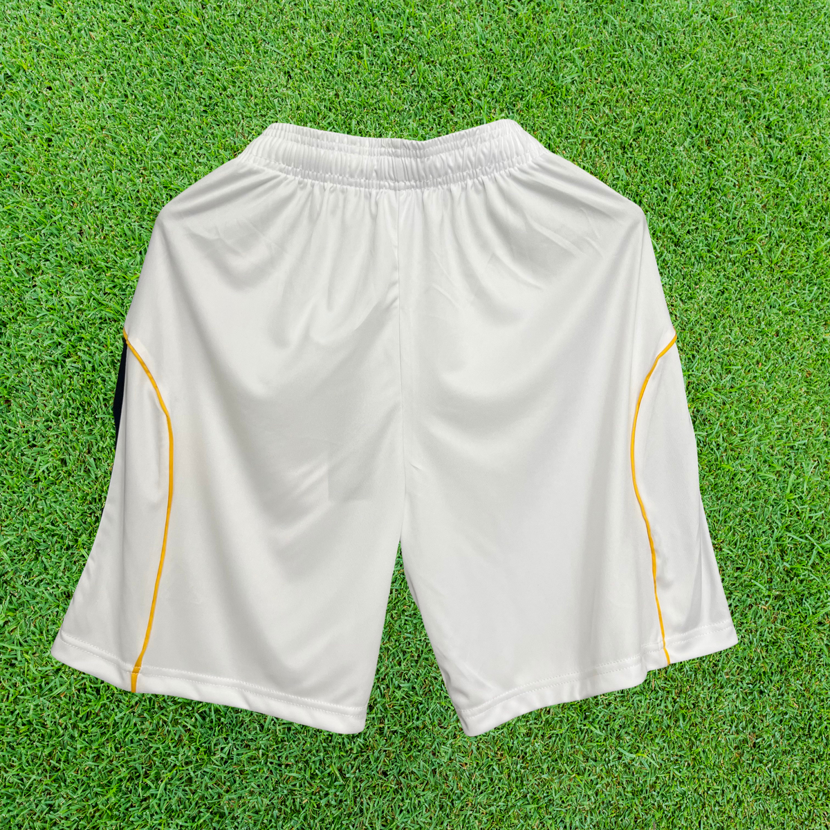 Pantalones cortos de local del Real Madrid 25/26 