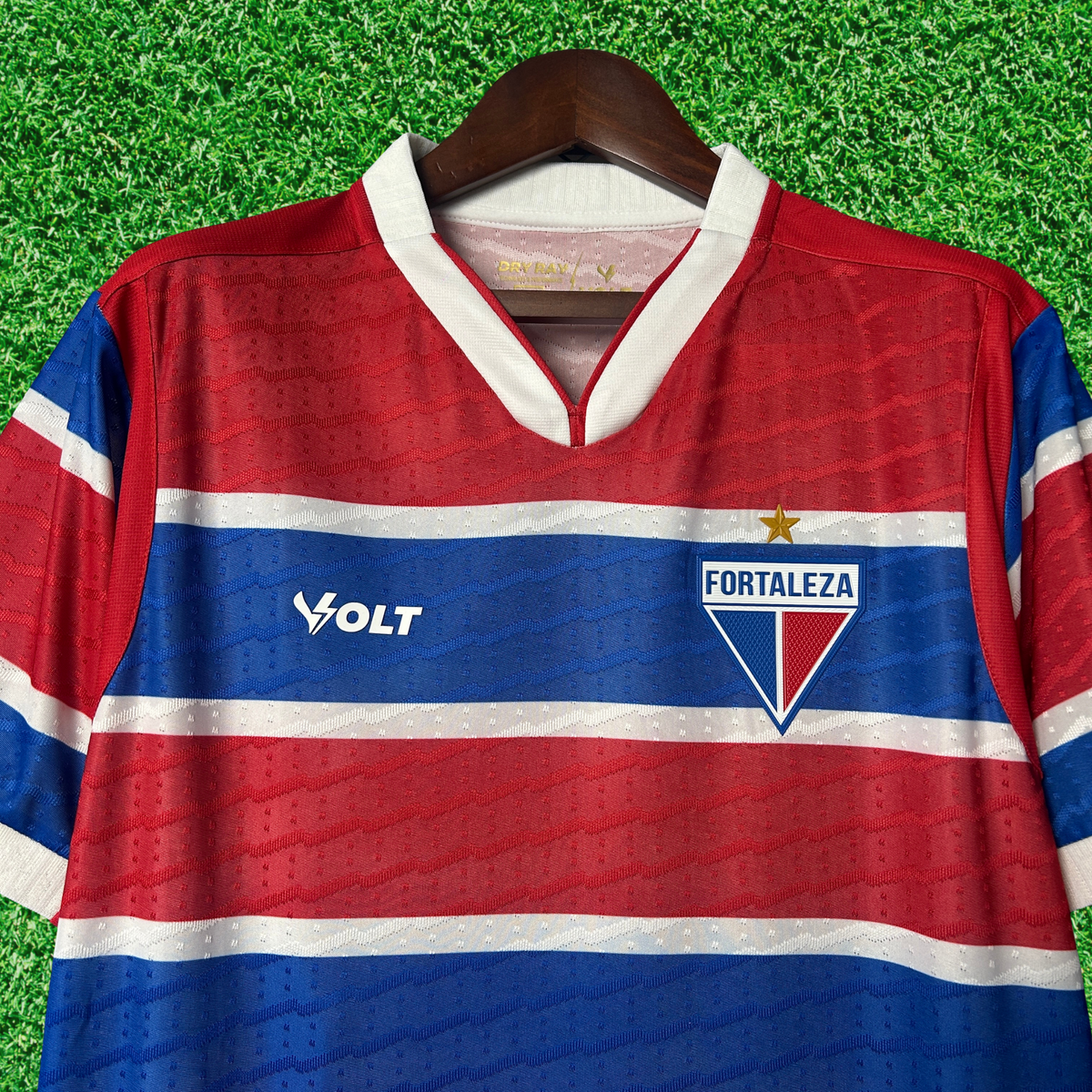 Camiseta local del Fortaleza 25/26, versión para aficionados 