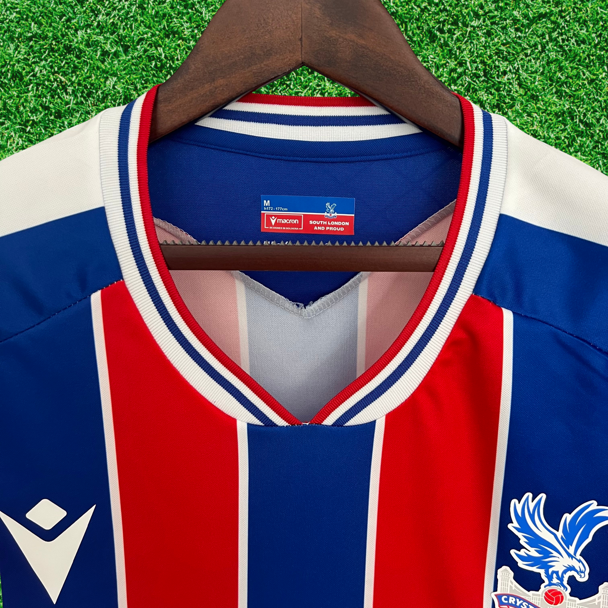 Camiseta local del Crystal Palace 25/26, versión para aficionados 