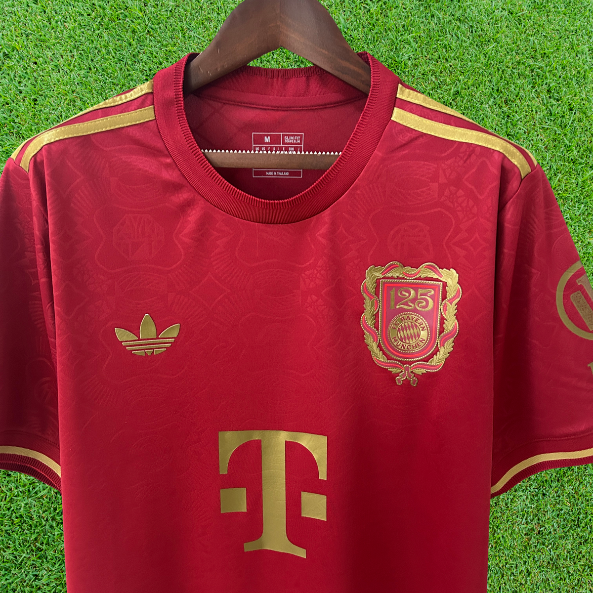 Camiseta de aficionado del Bayern Múnich Aniversario 25/26 