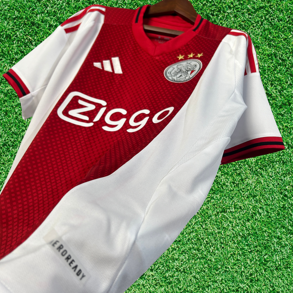 Camiseta local del AFC Ajax 25/26, versión para aficionados 