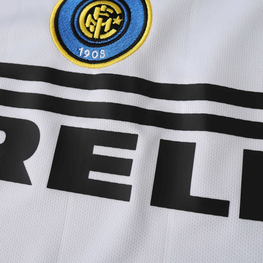 Inter Milan - Retro Away 2004/05 Jersey
