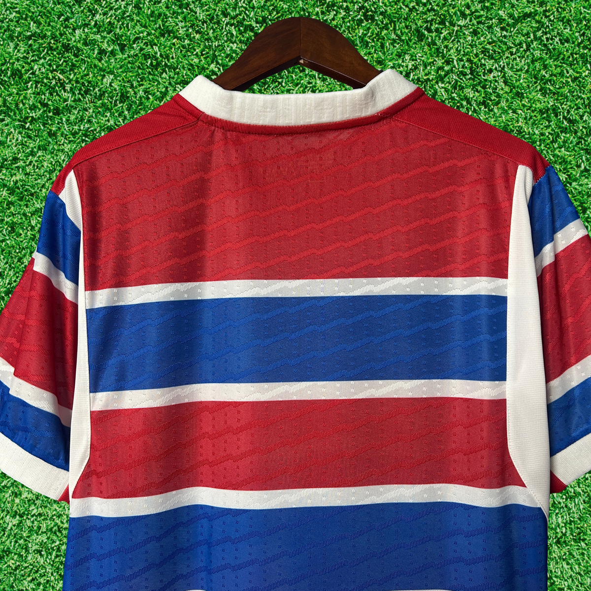 Camiseta local del Fortaleza 25/26, versión para aficionados 