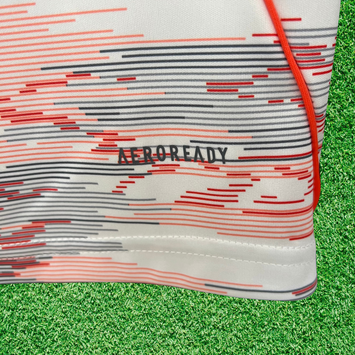 Camiseta de visitante del Bayern Múnich 25/26, versión para aficionados 
