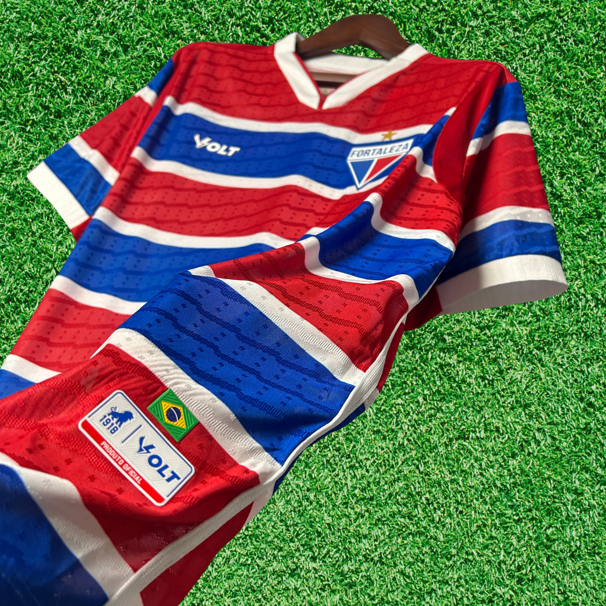 Camiseta local del Fortaleza 25/26, versión para aficionados 