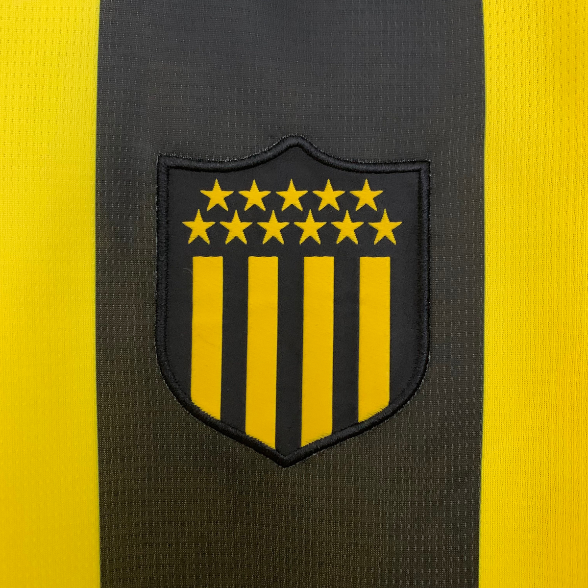 Camiseta Peñarol Local 25/26 Versión Fan 