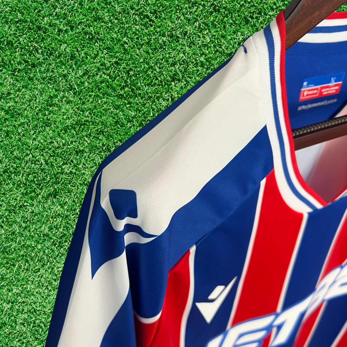 Camiseta local del Crystal Palace 25/26, versión para aficionados 