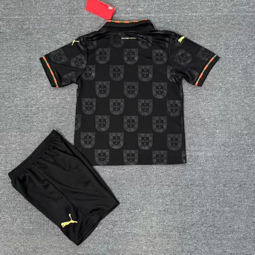 Conjunto infantil Selección de Portugal edición especial Pantera Negra EUSÉBIO negro 2025/26 