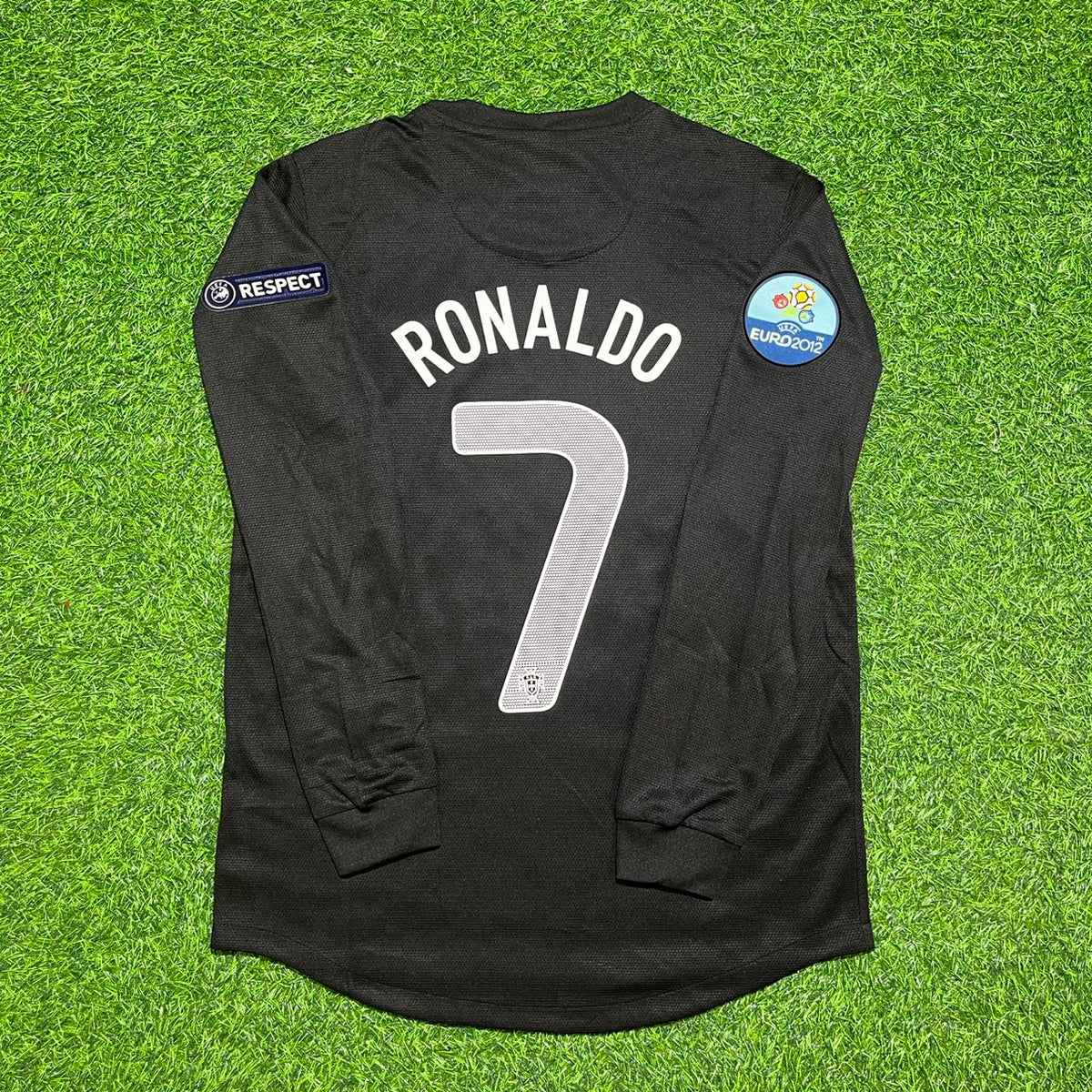 Cristiano Ronaldo #7 Portugal Euro 2012 Away Black Long Sleeve Retro Football Jersey