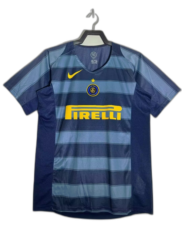 Camiseta local del Inter de Milán 2004 (versión retro)