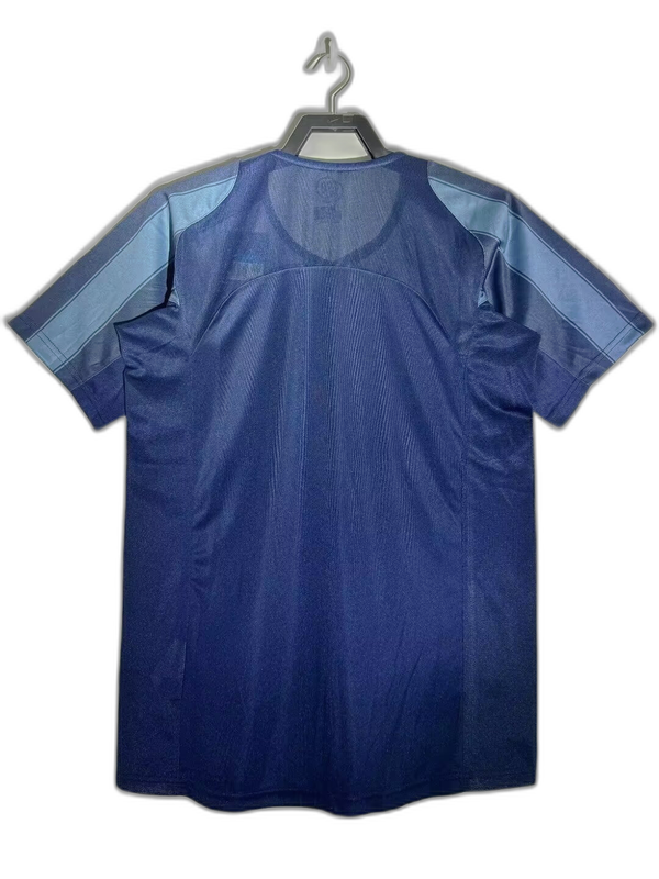 Camiseta local del Inter de Milán 2004 (versión retro)